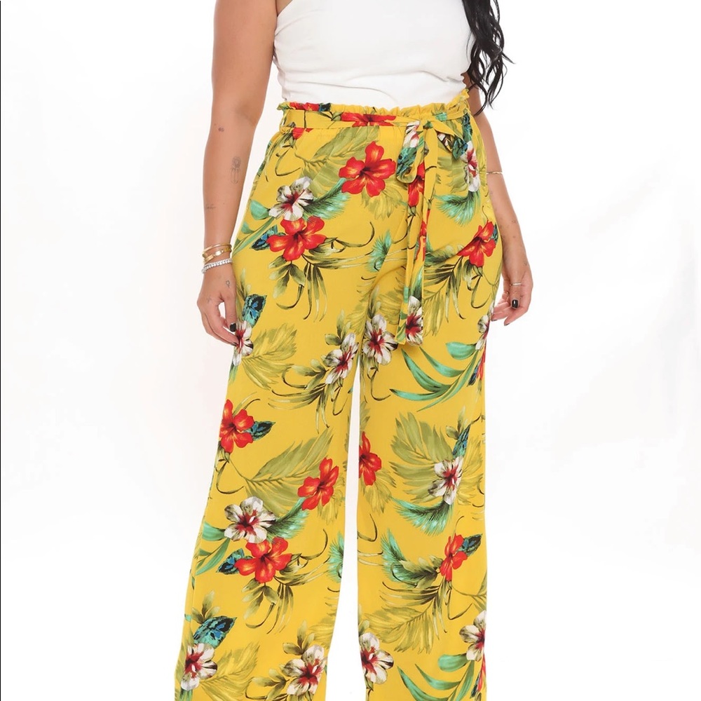 CUTE💛🌺 - Picture 4 of 4